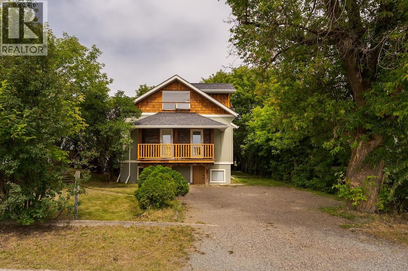 Property Photo:  794 Winnipeg Street  BC V2L 2V2 