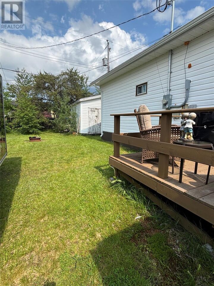 Property Photo:  66 Eltero Park  NL A0H 1C0 