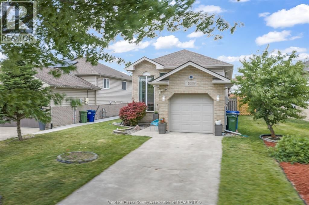 Property Photo:  1039 Silverdale  ON N9G 2R9 