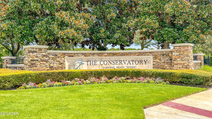 Property Photo: 341 Hibiscus Way FL 32137