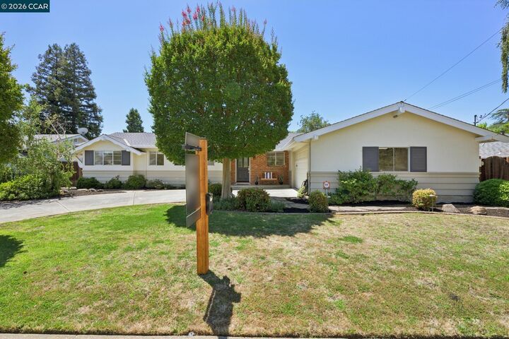 Property Photo: 2856 San Benito Dr CA 94598