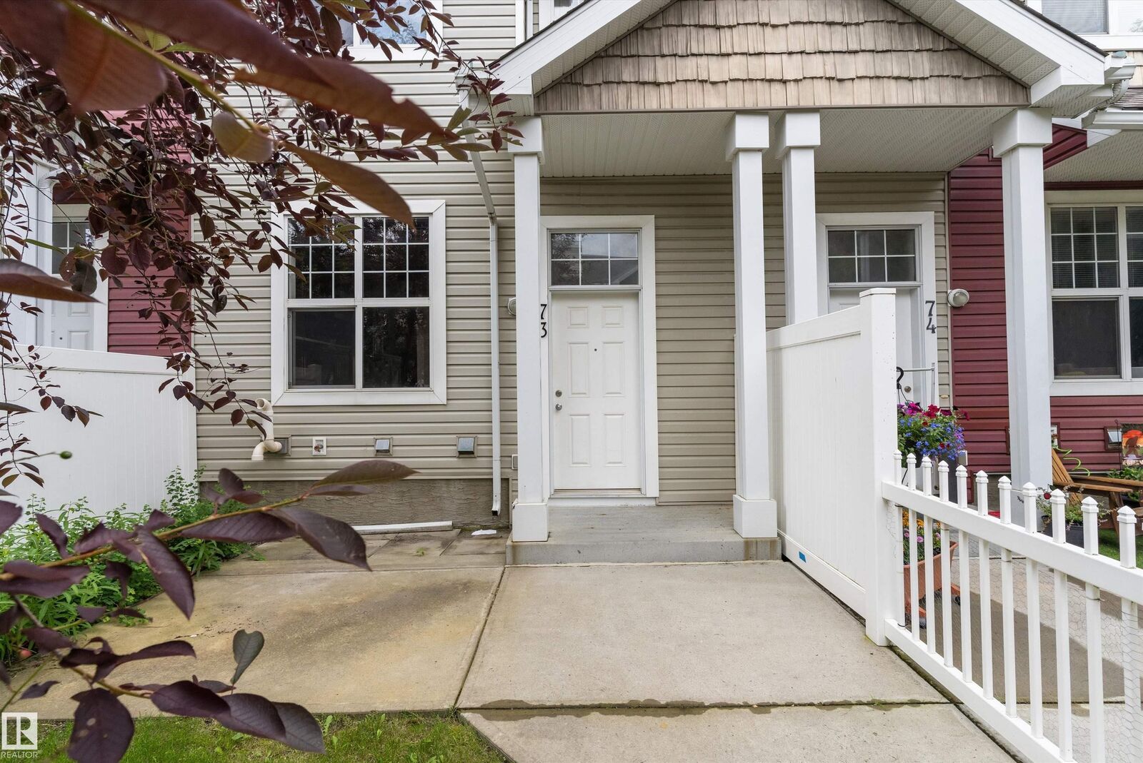 Property Photo: 2051 Towne Centre Boulevard NW 73 AB T6R 0G8