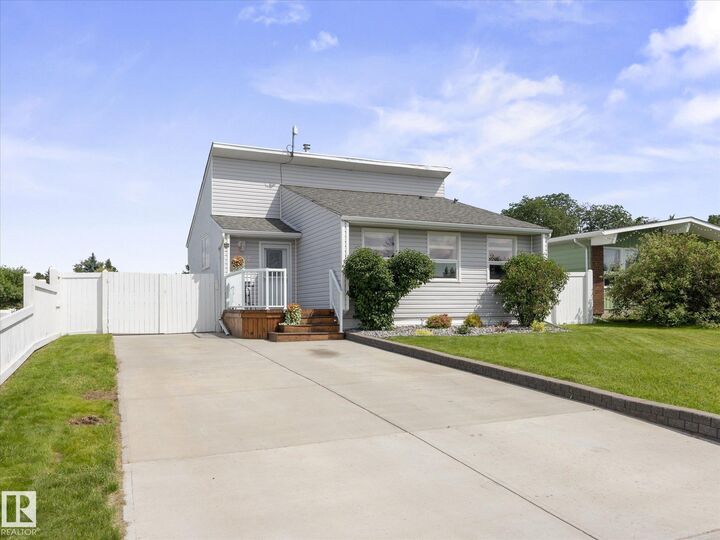 Property Photo: 3607 42 Street AB T9E 6A5