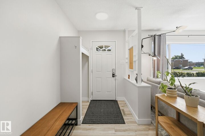 Property Photo: 10622 51 Avenue NW AB T6H 0K9