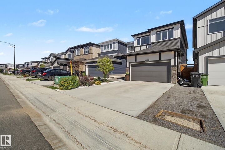 Property Photo:  3313 Kulay Way SW  AB T6W 5E7 