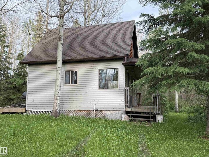Property Photo:  4520 Twp Road 490A  AB T9G 6N8 
