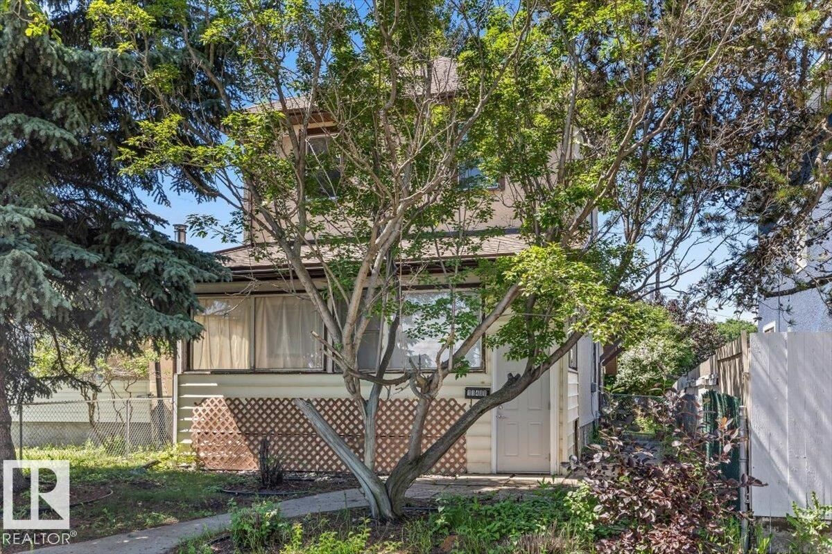 Property Photo: 11408 81 Street NW AB T5B 2R6