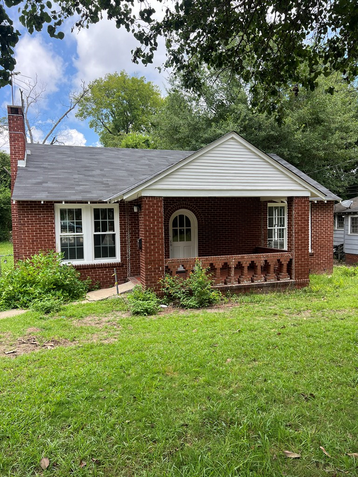 Property Photo:  2211 8th Street  GA 31906 