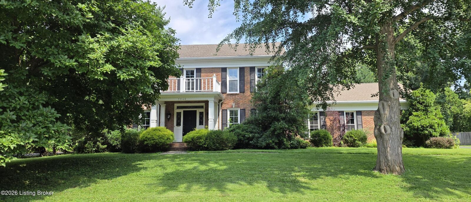 Property Photo: 7246 Heatherly Square KY 40241