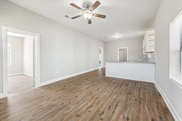 Property Photo:  5316 Bell Street  TX 77023 