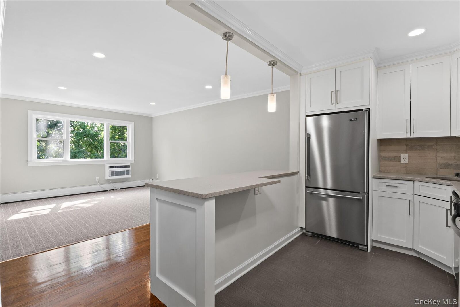 Property Photo: 152 B N Broadway 2E NY 10603