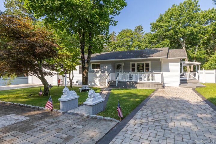 Property Photo: 276 Parkway Drive NY 11933