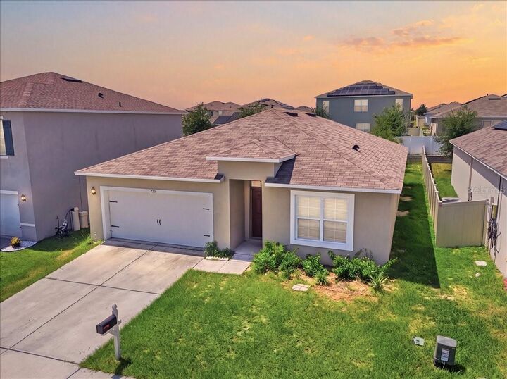 Property Photo:  750 Lafayette Lane  FL 33844 