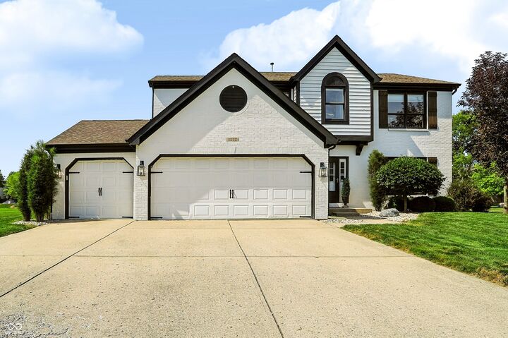 Property Photo: 11032 Echo Trail IN 46236