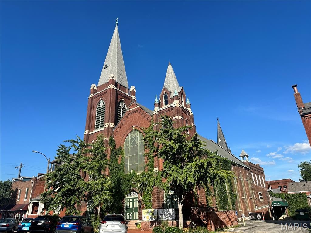 Property Photo:  1808 S 9th Street  MO 63104 