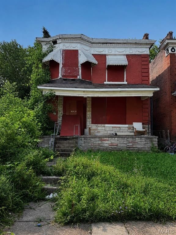 Property Photo:  1324 Laurel Street  MO 63112 
