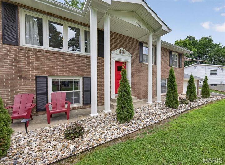 Property Photo: 26 Arnold Drive IL 62239