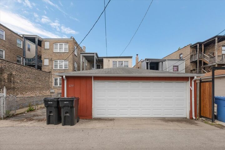 Property Photo: 6219 N Claremont Avenue IL 60659