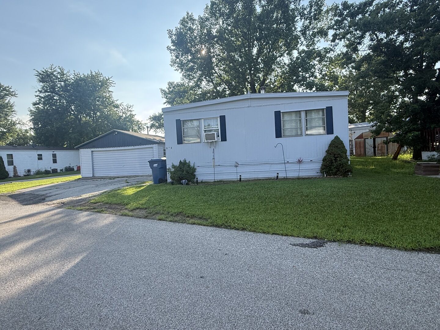Property Photo:  870 5th Street  IL 61761 