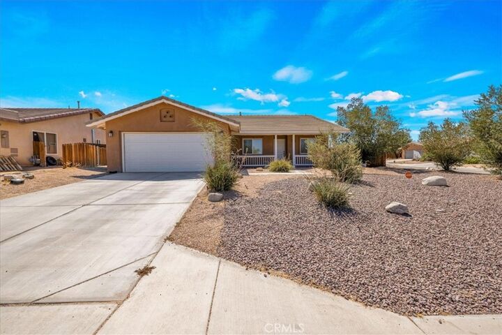 Property Photo: 5126 Verenda CA 92277