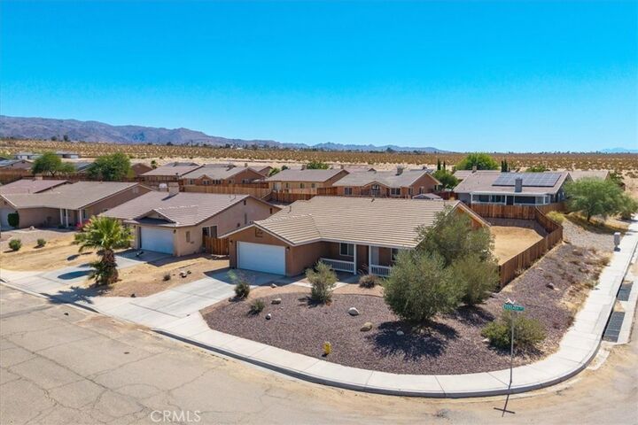 Property Photo: 5126 Verenda CA 92277