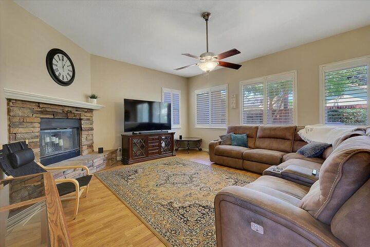 Property Photo:  1871 Malkit Ct  CA 95993 