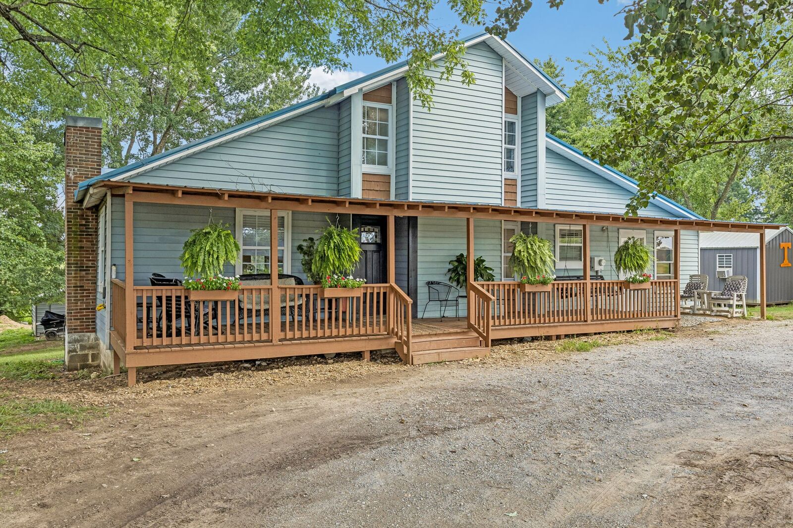 Property Photo:  38 N Old Military Rd  TN 38483 