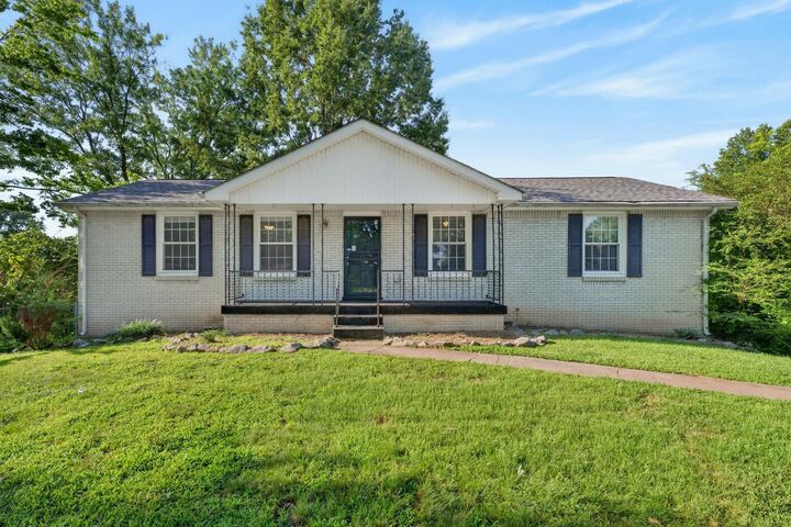 Property Photo:  304 Notgrass Rd  TN 37042 