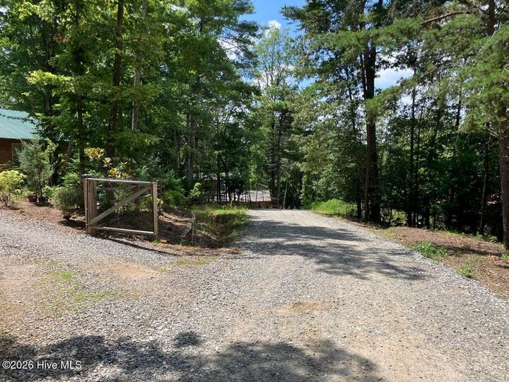 Property Photo:  195 Woodcrest Drive  NC 28906 