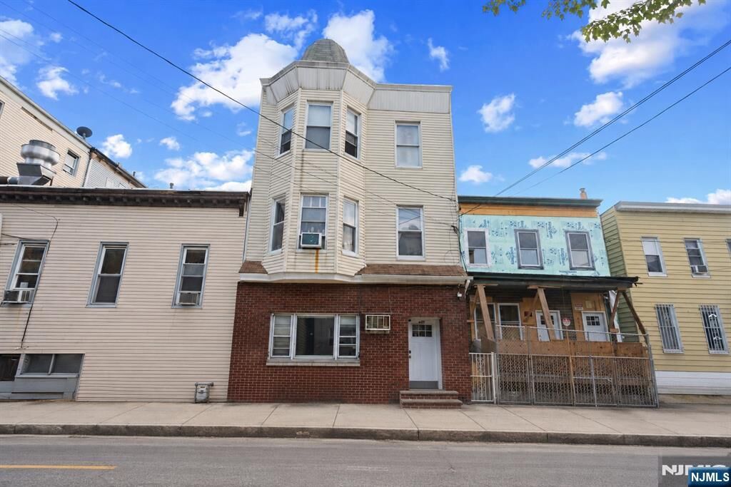 Property Photo:  609 38th Street  NJ 07087 