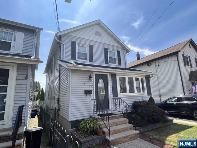 Property Photo:  156 Morgan Place 1  NJ 07031 