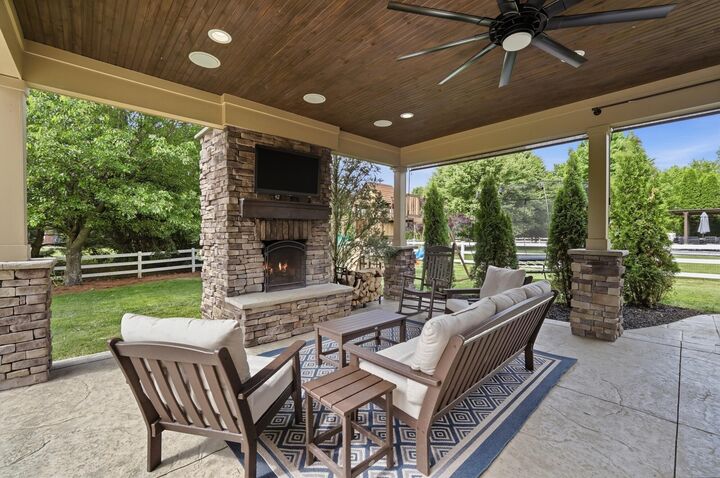 Property Photo: 2435 Preservation Way KY 41042