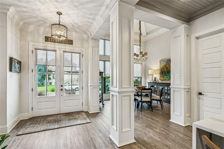 Property Photo:  6401 Avenue A  LA 70124 