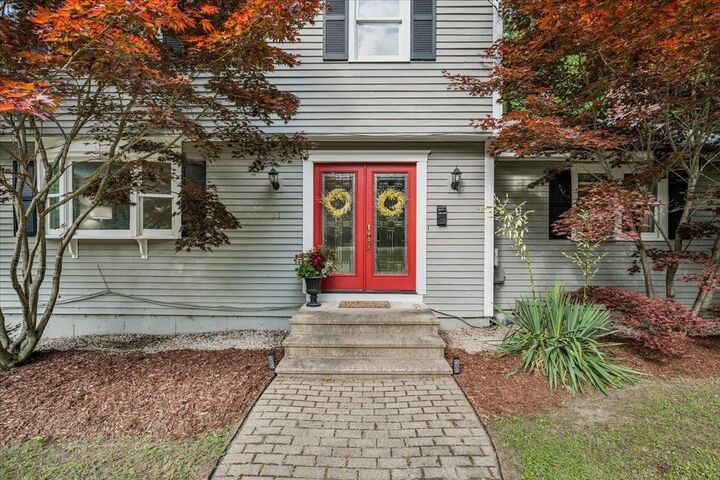 Property Photo:  21 Nathaniel Drive  NH 03031 