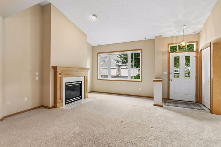 Property Photo:  2120 Stahlke Way  MN 55318 