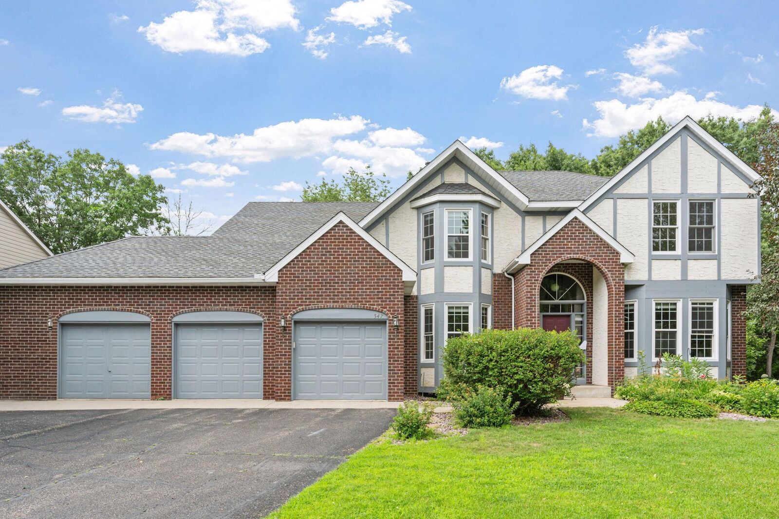 Property Photo: 547 Abbey Way MN 55120