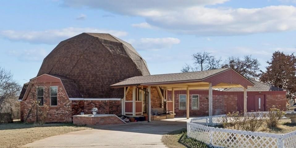 Property Photo: 800 Quail Ridge Road OK 73065