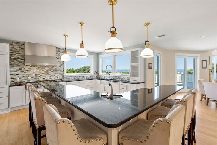 Property Photo: 18 Holly Hill Circle MA 02050