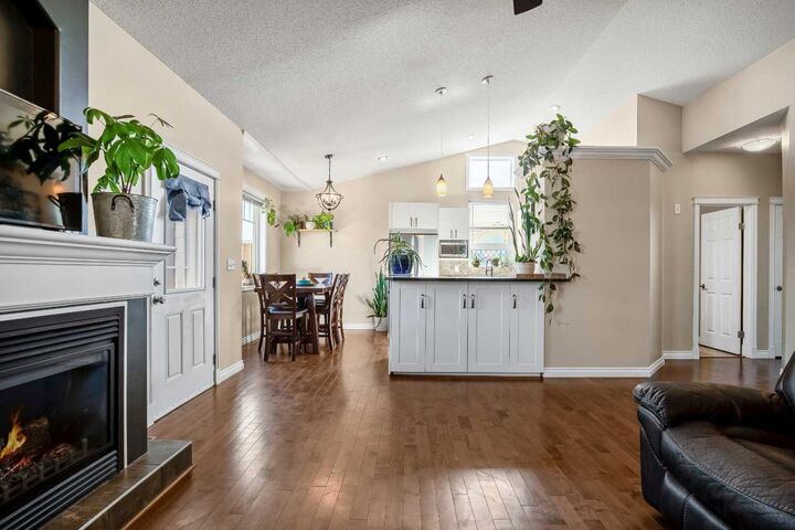 Property Photo: 336 Butte Place AB T0L 1Z0
