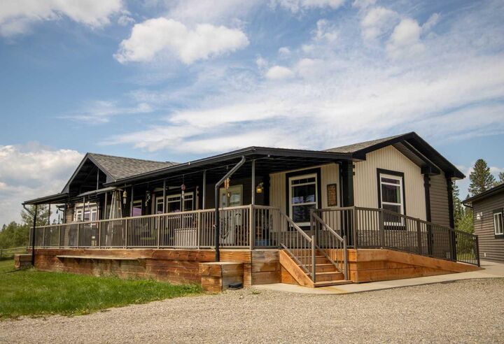 Property Photo: 33052 Range Road 52 40 AB T0M 1X0