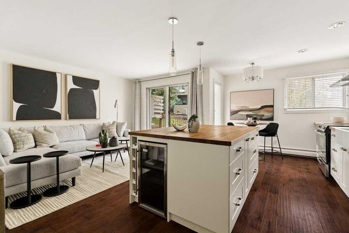Property Photo:  1721 13 Street SW 203  AB T2T 3P5 