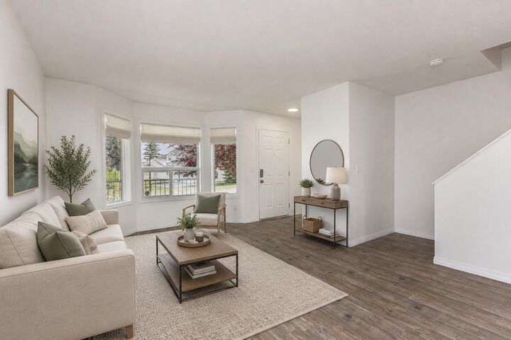 Property Photo: 33 Donlevy Avenue 35 AB T4R 3B6