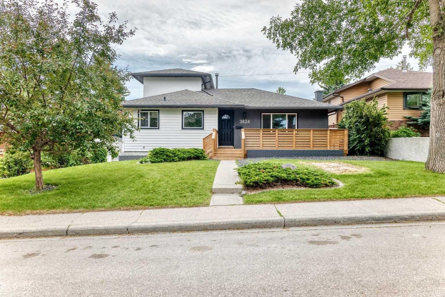 Property Photo: 3824 Brooklyn Crescent NW AB T2L 1H2