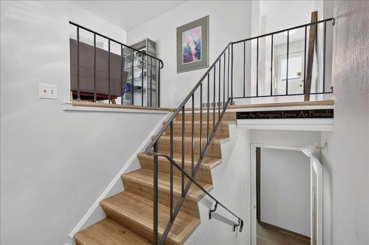 Property Photo:  5408 Ladbrooke Drive SW  AB T3E 5X8 