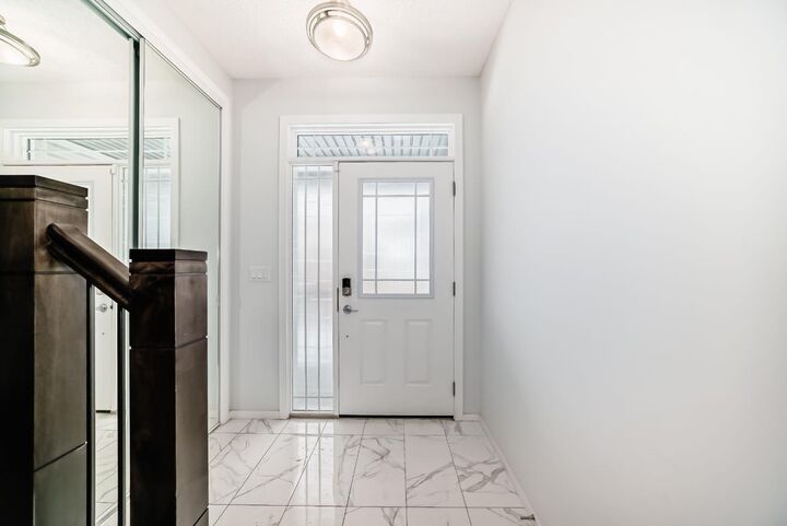 Property Photo:  140 Carringham Road NW  AB T3P 1V3 