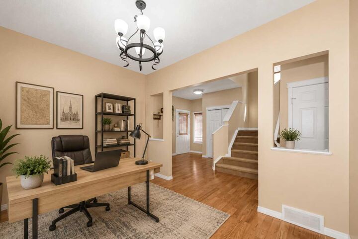 Property Photo:  253 Bridleridge View SW  AB T2Y 0E6 