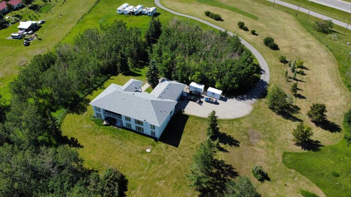 Property Photo: 16006 274 Avenue E AB T1S 4M9