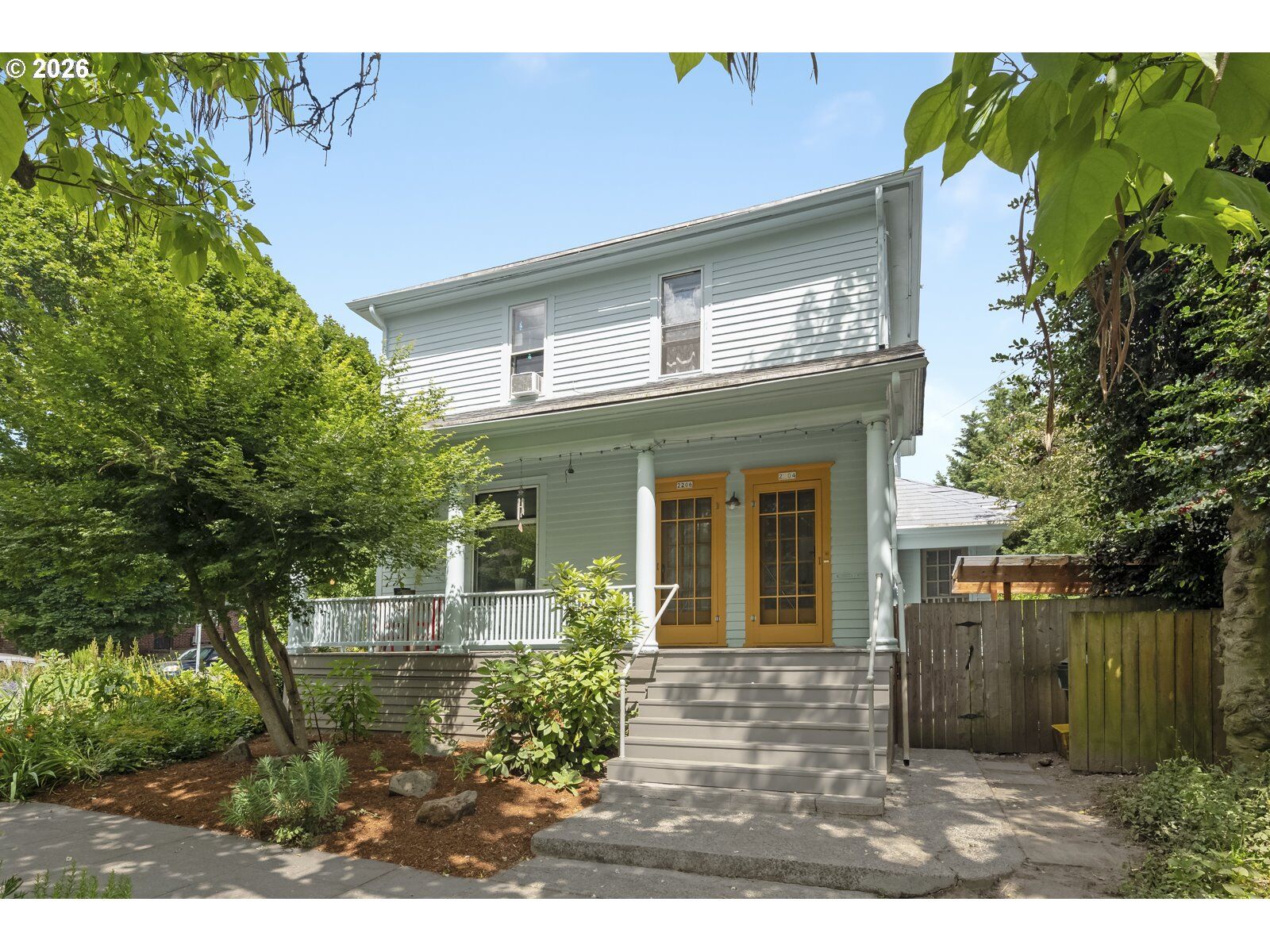 Property Photo:  2204 NE 7th Ave  OR 97212 