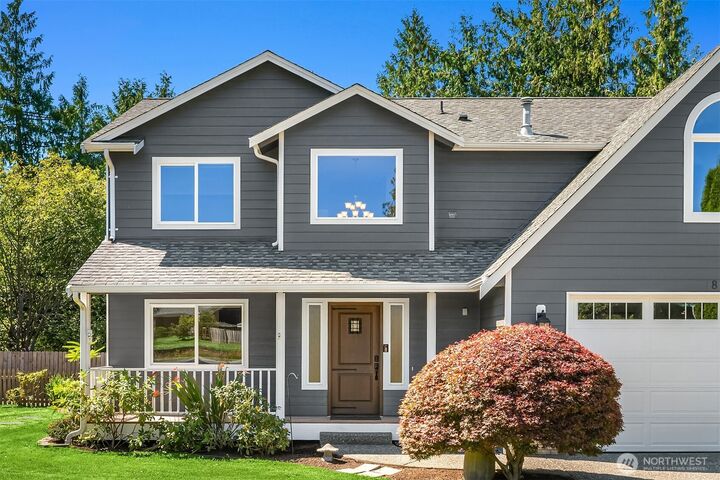Property Photo:  841  Admiralty Way  WA 98282 