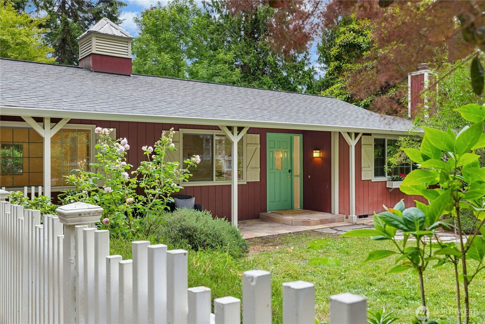 Property Photo: 10796 Manitou Beach Drive NE WA 98110